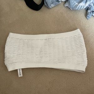 nikibiki bandeau top